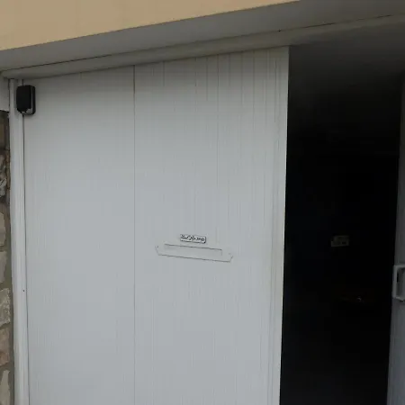 Lio 게스트하우스 3*